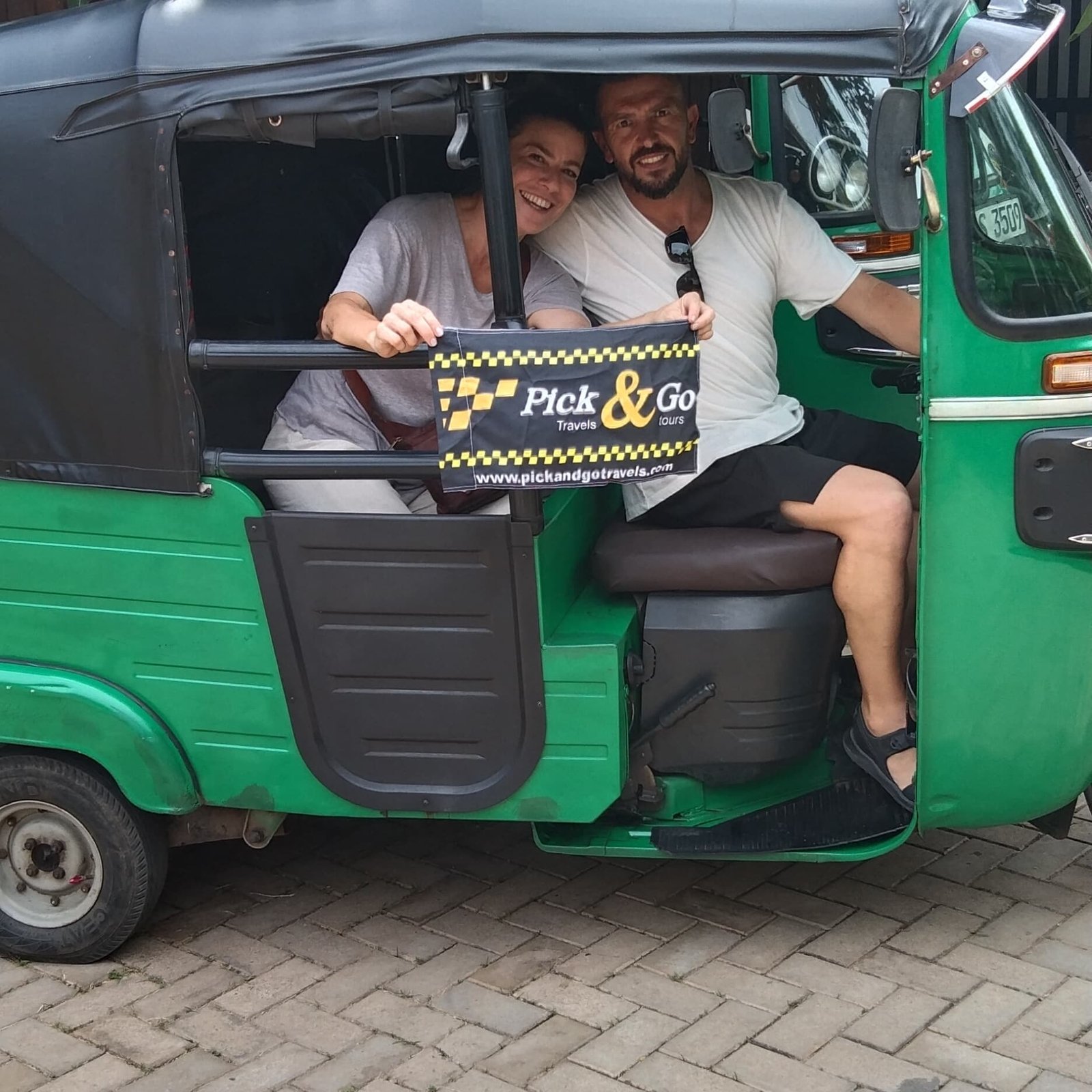rent a tuk tuk in sri lanka-price